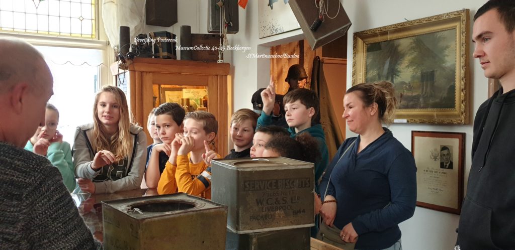 Centrum 40 45 Bevrijding Posterenk Sint Martinus school Bussloo Kijk in Posterenk