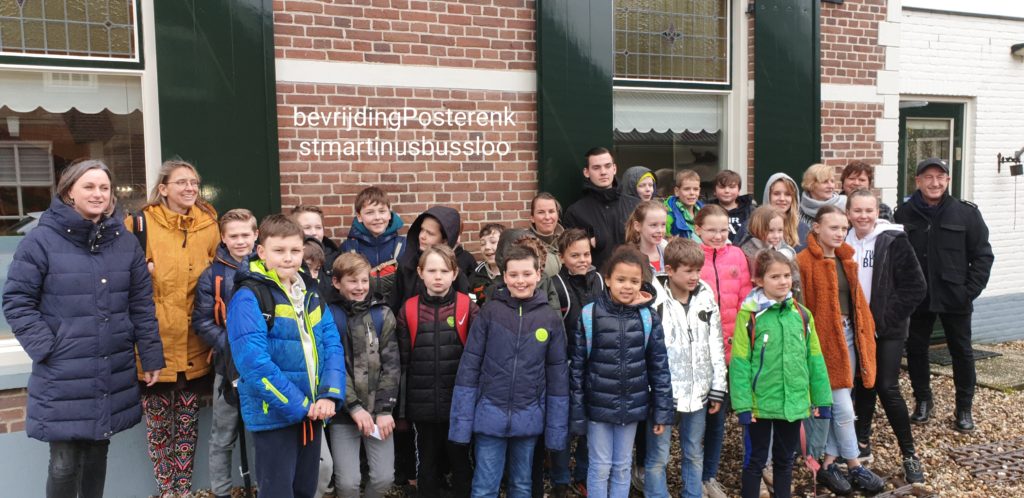 Centrum 40 45 Bevrijding Posterenk Sint Martinus school Bussloo Kijk in Posterenk